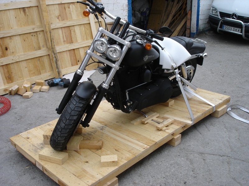 caja-de-madera-para-moto